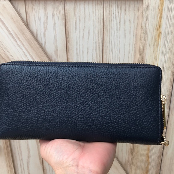 Nwt Michael kors jet set travel wristlet - Picture 4 of 6